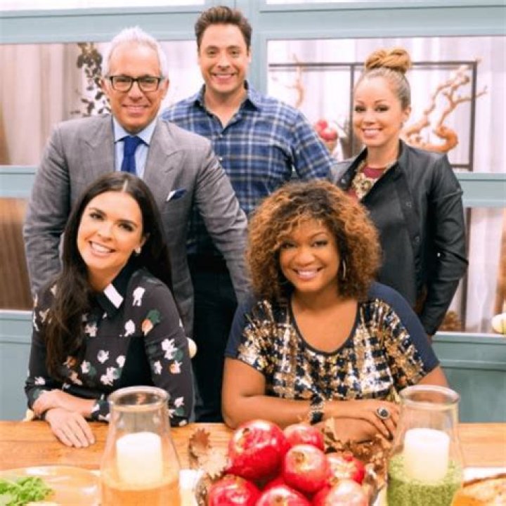 Food Network's Katie Lee Is Pregnant After Fertility Struggles